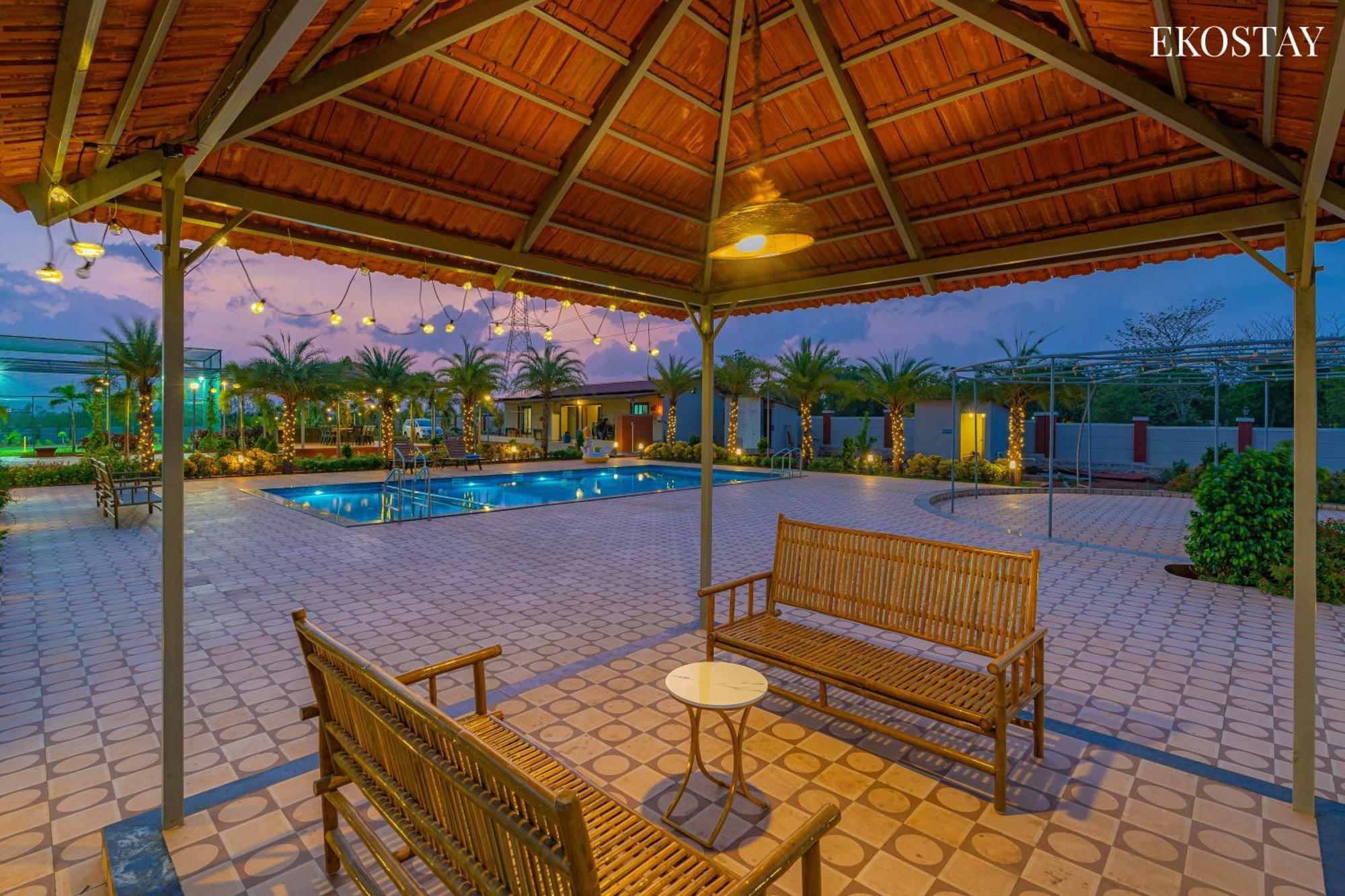 Ekostay Gold Palm Estate I Cricket Turf I Rain Dance I 2 Acre Property 卡尔贾特 外观 照片